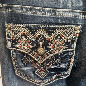 Love Indigo Capri Pants with Embroidered Details on Pockets Size 12